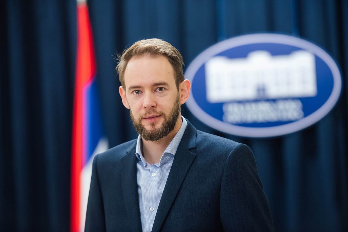VIŠEKRUNA UPITAO TRIVIĆEVU: Kada sam izjavio da su parcele sadašnjeg parkinga bile u vlasništvu hotela „Palas“?