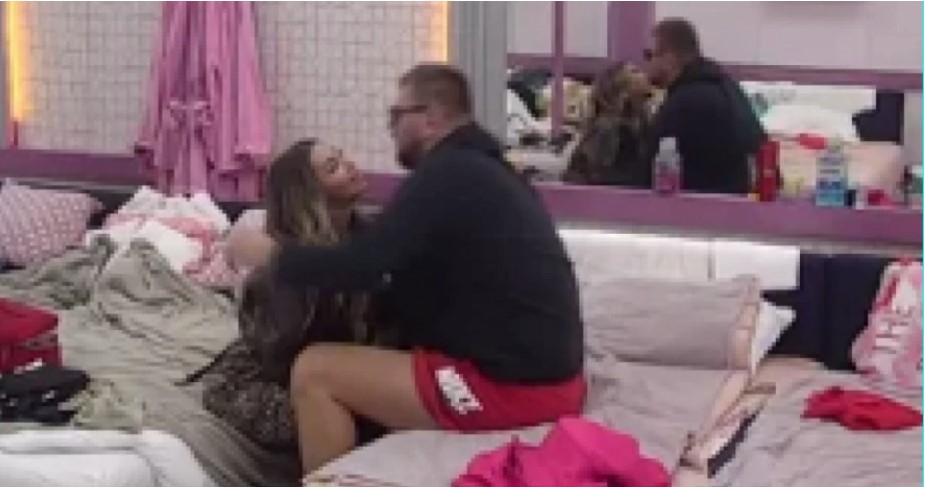 UMALO VRELA AKCIJA JANJUŠA I ANELI Na korak do poljupca, oboje priznali koliko im je teško (VIDEO)