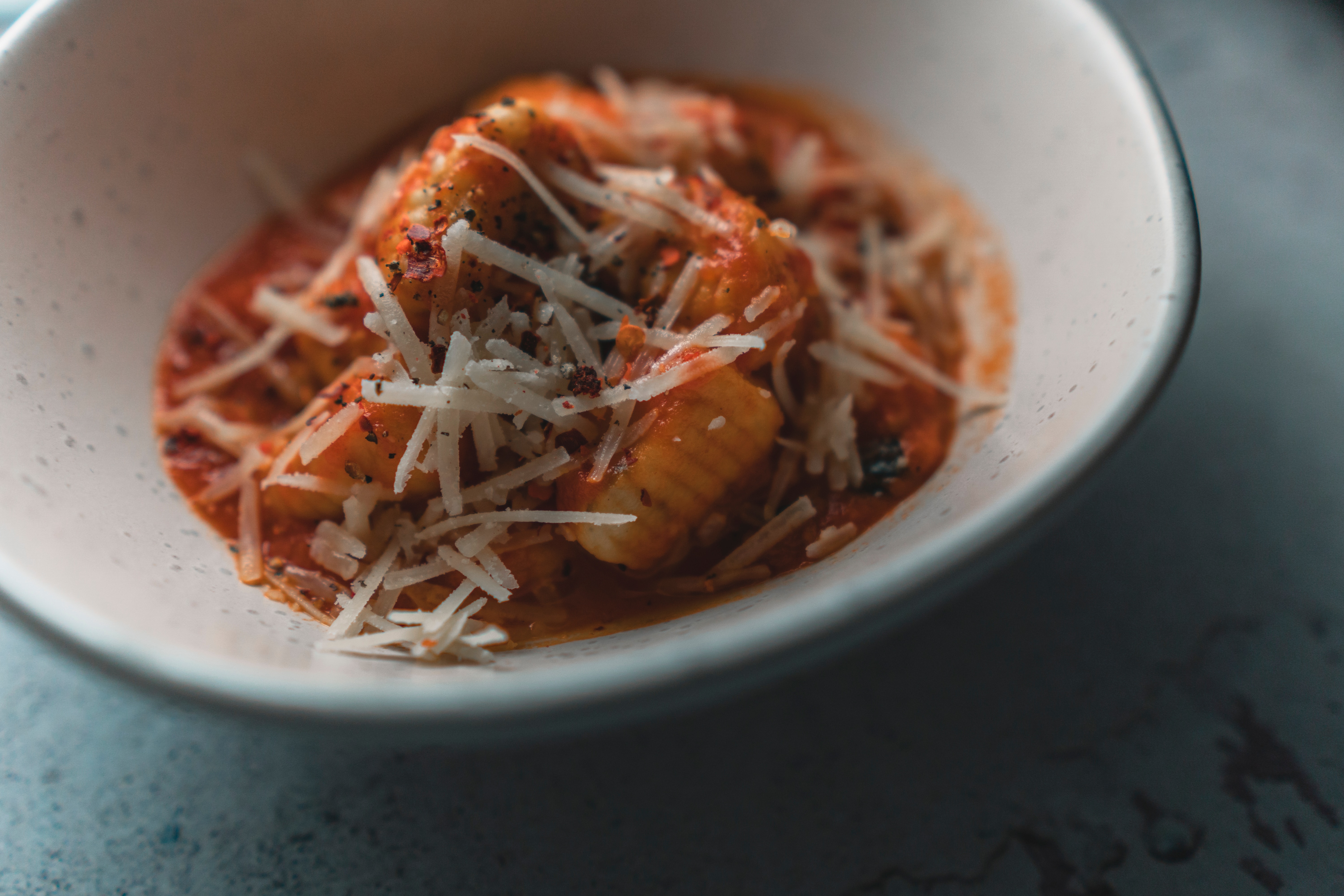 NAJJEDNOSTAVNIJI RECEPT ZA NJOKE U PARADAJZ SOSU Italijanski specijalitet koji svako može da spremi