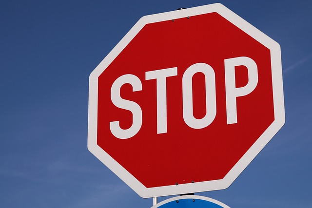 KAKO JE TO MOGUĆE? Ovaj grad nema nijedan znak "stop", a smanjili su broj sudara