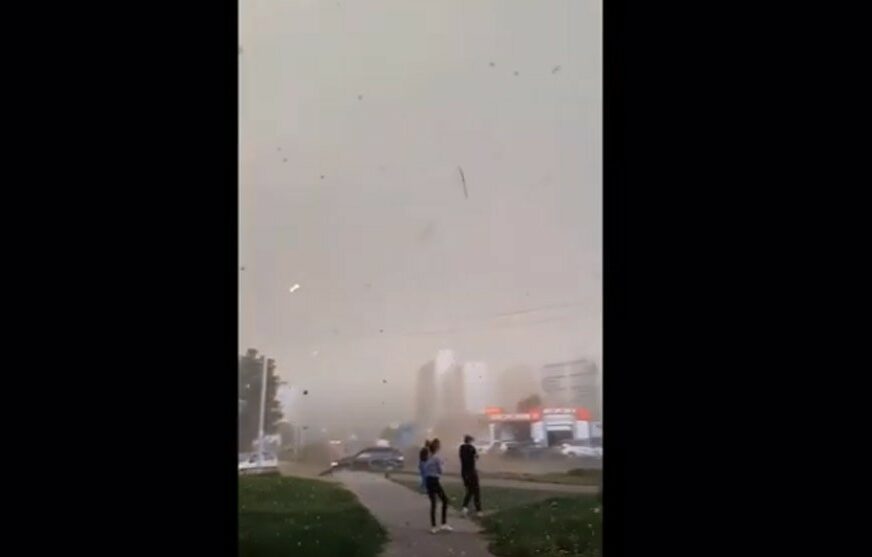 Olujno nevrijeme zahvatilo Sibir: Dvije osobe poginule, proglašena vanredna situacija