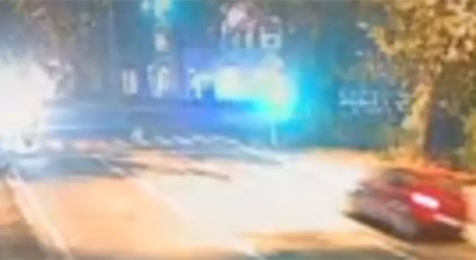 (UZNEMIRUJUĆI SNIMAK) Tragedija u Sarajevu: Djevojka autom pokosila pješaka