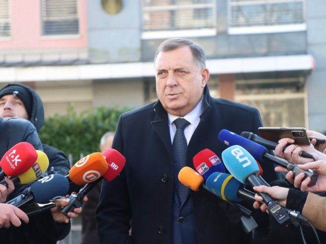 Dodik nakon glasanja: Građanima Srpske obezbijediti automatsko državljanstvo Srbije (FOTO)