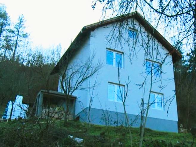 Zahvaljujući humanitarnoj pomoći u Dobrunu obnovljena kuća šestočlane porodice