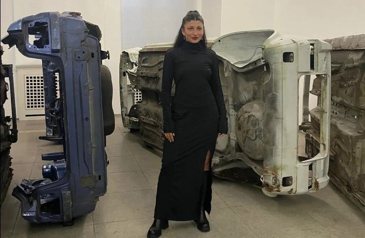 "ZOVU ME TITO I RONALDO" Vizuelna umjetnica Selma Selman za AloOnline: U mojoj mahali sam suviše svijetla, u zapadnom svijetu previše tamna i egzotična - imam utisak da nigdje ne pripadam u potpunosti! (FOTO/VIDEO)