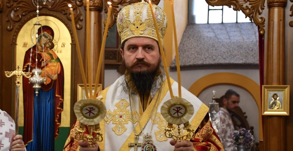 O SKRNAVLJENJU HRAMA U BOSANSKOM PETROVCU OGLASIO SE EPISKOP SERGIJE “Molimo vjernike da ne osuđuju, bilo u sebi, a pogotovo u komentarima na društvenim mrežama”