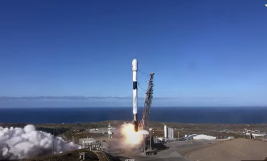 Јužna Koreja lansirala prvi špijunski satelit (VIDEO)