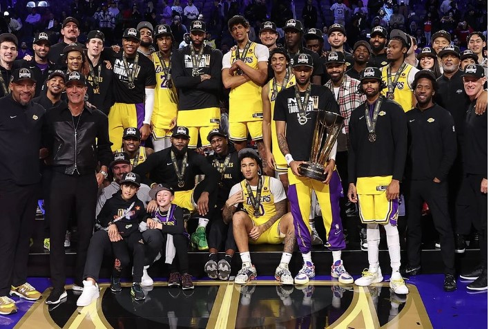Džejms i Dejvis razbili Indijanu, Lejkersima prvi NBA kup