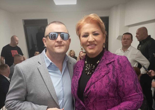 ĆANA I DARKO UKRSTILI GLASOVE, SLUŠAOCI ZAPLAKALI "Srce moje, ima bolnu ranu - što ne vidi moju sestru Ćanu" (VIDEO)