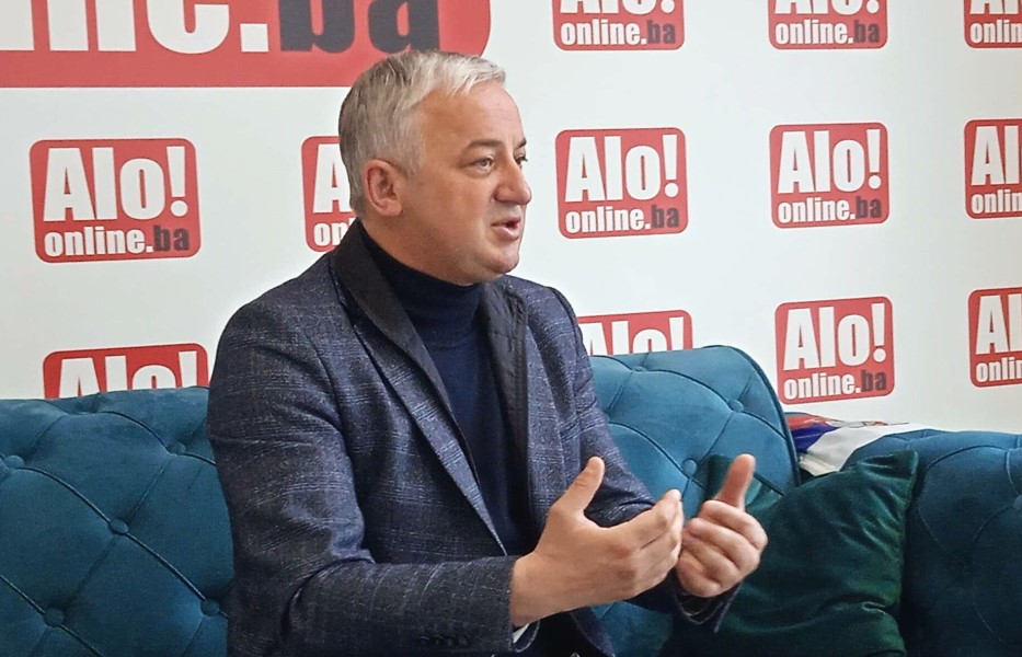 PODRŠKA LISTI "ALEKSANDAR VUČIĆ – SRBIJA NE SME DA STANE" Borenović: Srbija se nalazi na putu velikog razvoja i napretka