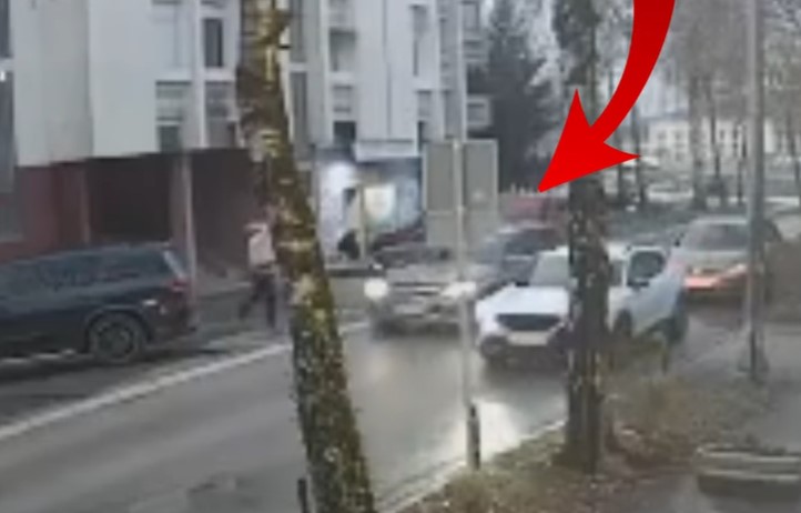 OBJAVLJEN SNIMAK SAOBRAĆAJKE U SARAJEVU Vozač udario dijete, pa pobjegao (VIDEO)
