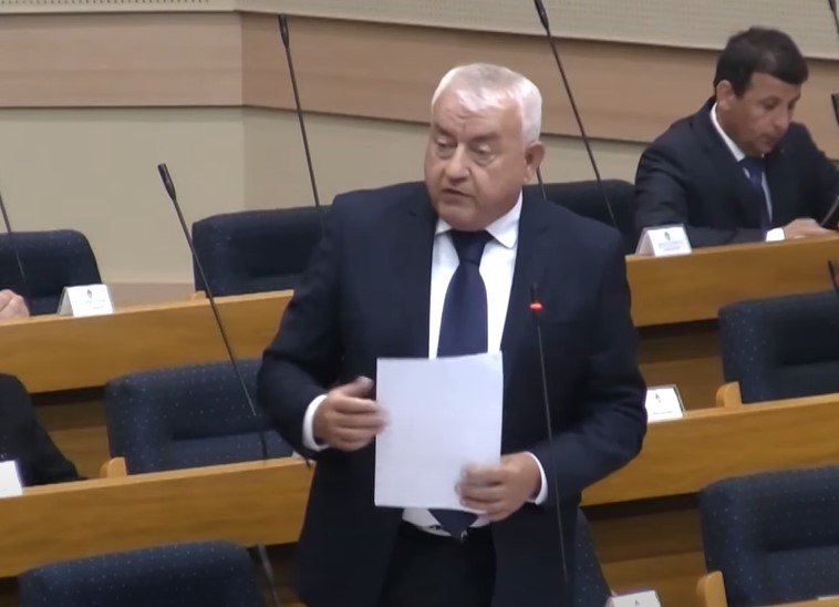 "IZGLEDA DA NE ČITA IZJAVE SVOJE NADREĐENE" Mihajlica odgovorio savjetniku Željke Cvijanović