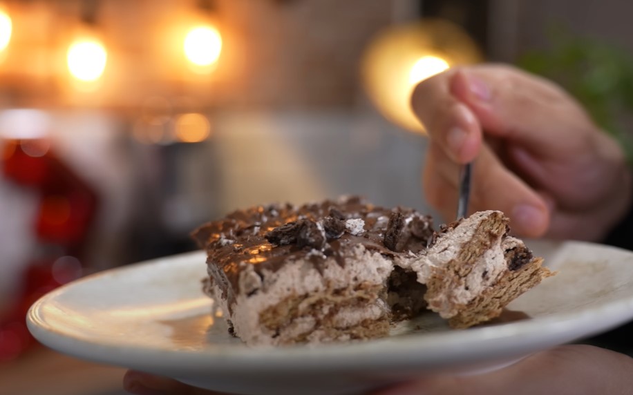 LAŽNI TIRAMISU NA GRČKI NAČIN Posni kolač sa iznenađujuće dobrom komabinacijom sastojaka 