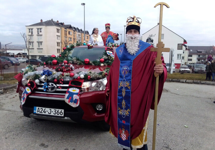 U PARKU "PETAR KOČIĆ" Sveti Nikola će obradovati najmlađe Banjalučane poklonima
