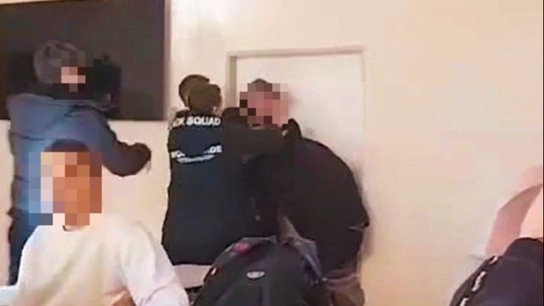 DETALJI SUKOBA PROFESORA I UČENIKA Već duže vrijeme u rastrojenom stanju zbog teške životne situacije