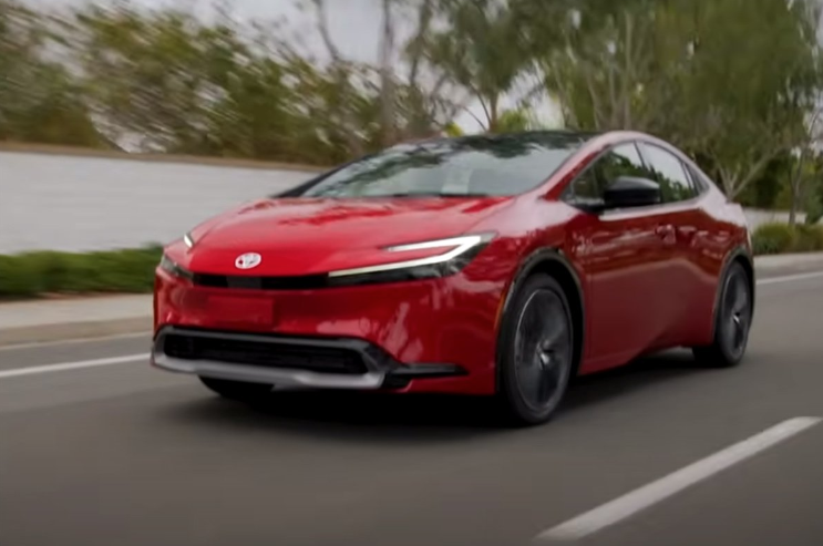 Toyota Prius je japanski automobil godine