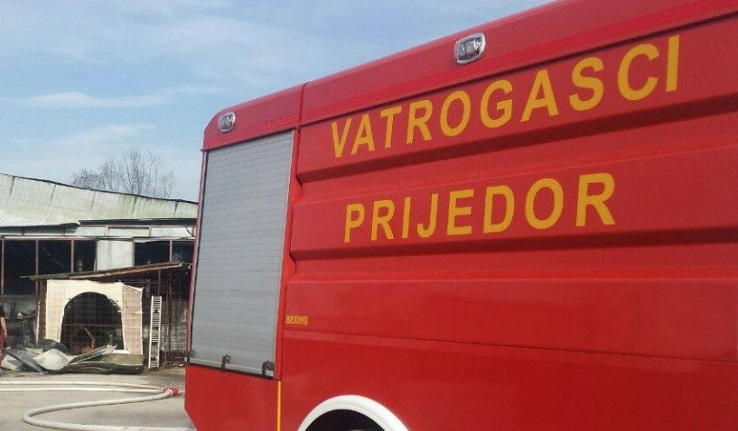 BURNA NOĆ U PRIJEDORU Gorjela kuća u Brezičanima (FOTO)