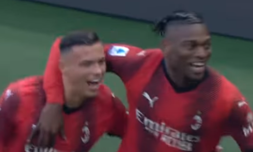 "BIO SAM U NEKOM SVOM SVIJETU" Roditelji iz Višegrada u šoku: Mladi srpski fudbaler Simić zabio gol Milanu (VIDEO)