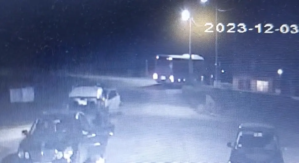 "NIKADA NAM SE OVO NIJE DESILO" Oglasio se direktor firme čiji autobus je sinoć ukraden u Omarskoj