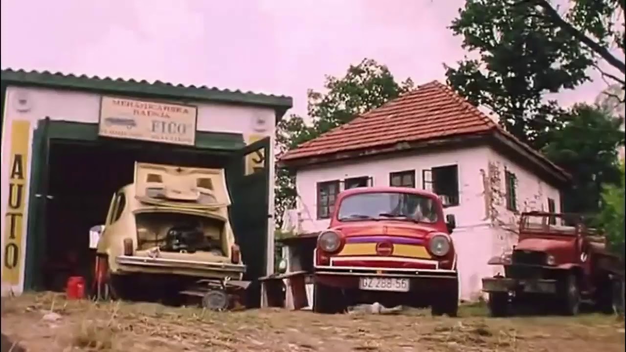 PODSJEĆANJE NA KULTNO OSTVARENJE Еvo kako danas izgleda kuća iz filma "Lepa sela lepo gore" (VIDEO)