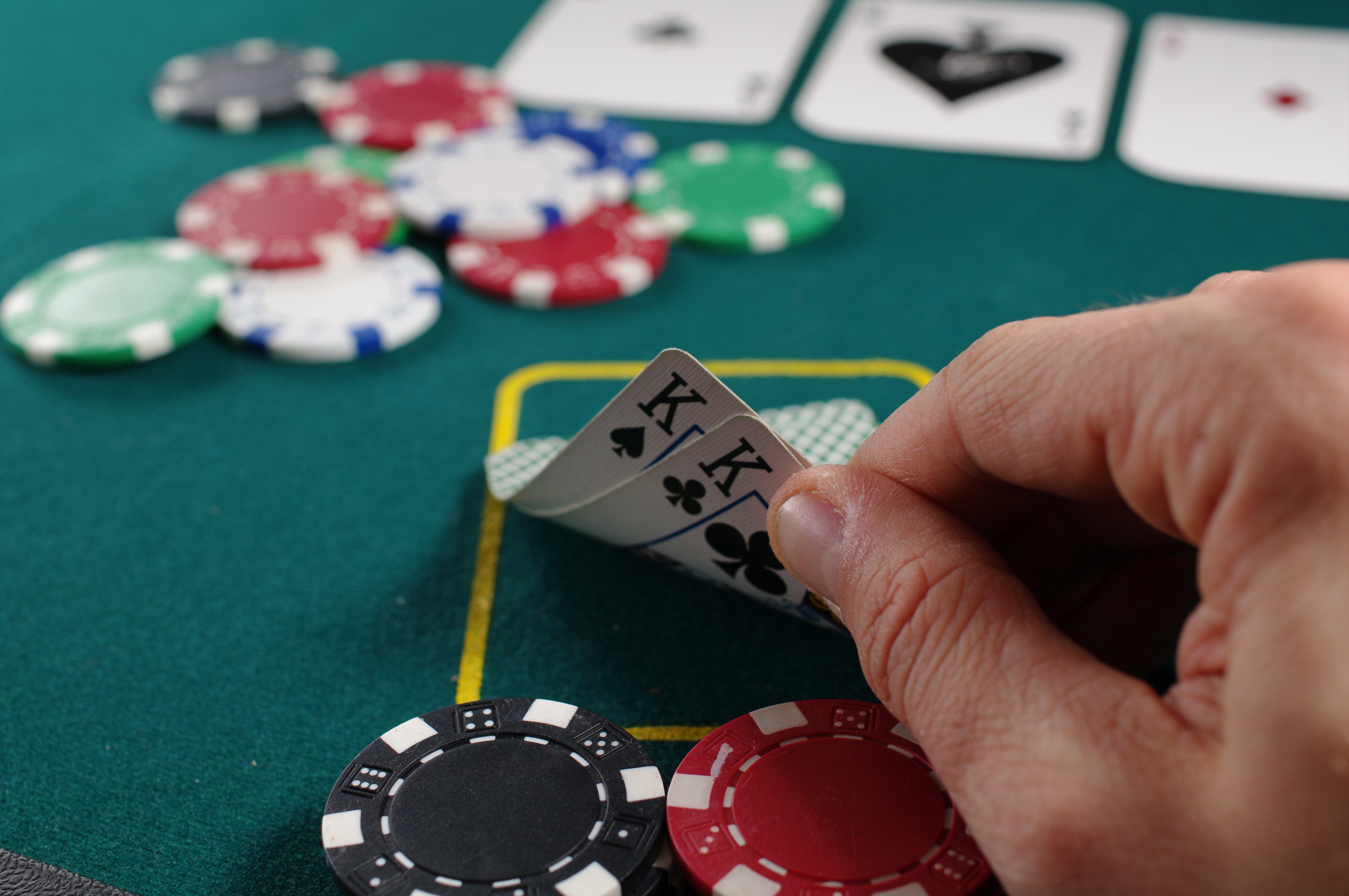 Vic dana: Mujo dobio Fatu na pokeru