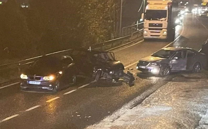 TEŠKA SAOBRAĆAJKA KOD MOSTARA Sudarila se tri vozila, ima povrijeđenih