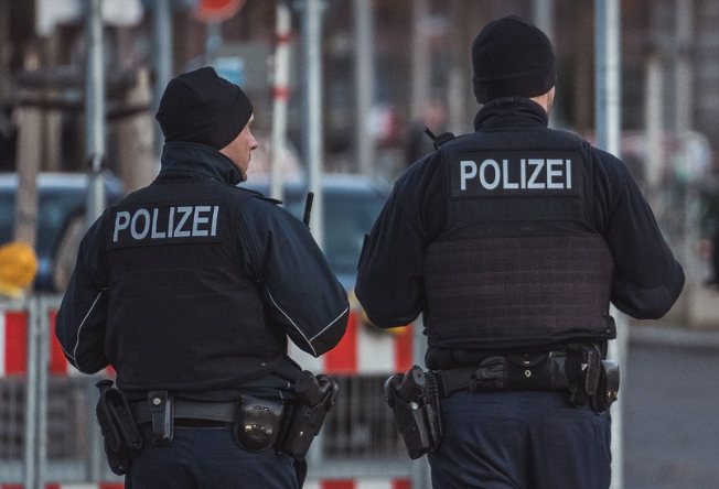 PRONAĐENO TIJELO DJEČAKA Komšije probudila buka: Policajci u stanu zatekli jeziv prizor
