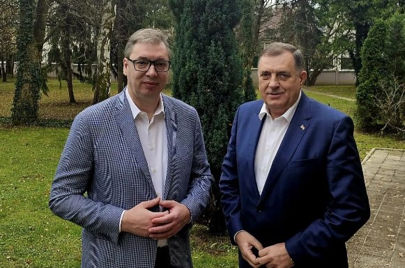 Vučić zahvalio Dodiku na izuzetnoj saradnji i podršci (FOTO)