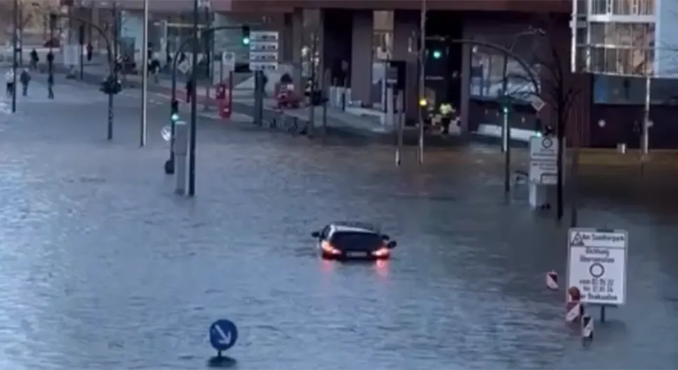 Zoltan stigao u Njemačku: Hamburg pod vodom (VIDEO)