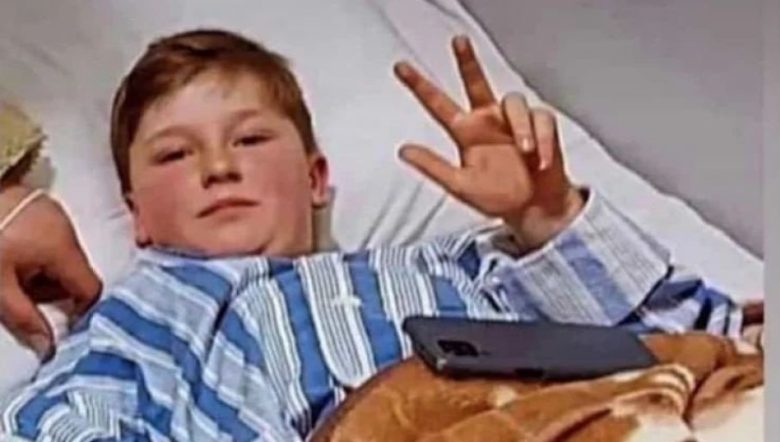 MILOŠ I STEFAN SUTRA ĆE OPET PO BADNJAK Navršava se godinu dana od krvavog Badnjeg dana na Kosovu i Metohiji