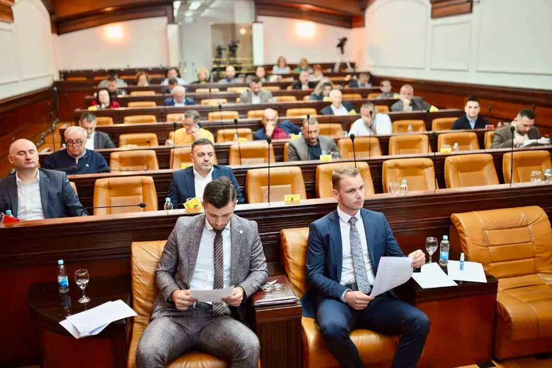 BURNO U BANJALUČKOJ SKUPŠTINI Ninković prekinuo sjednicu, na njegovo mjesto sjela Smiljana Babić Moravac