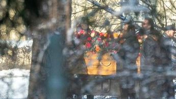 U PORODIČNOJ GROBNICI Sahranjen legendarni njemački fudbaler Franc Bekenbauer (FOTO)
