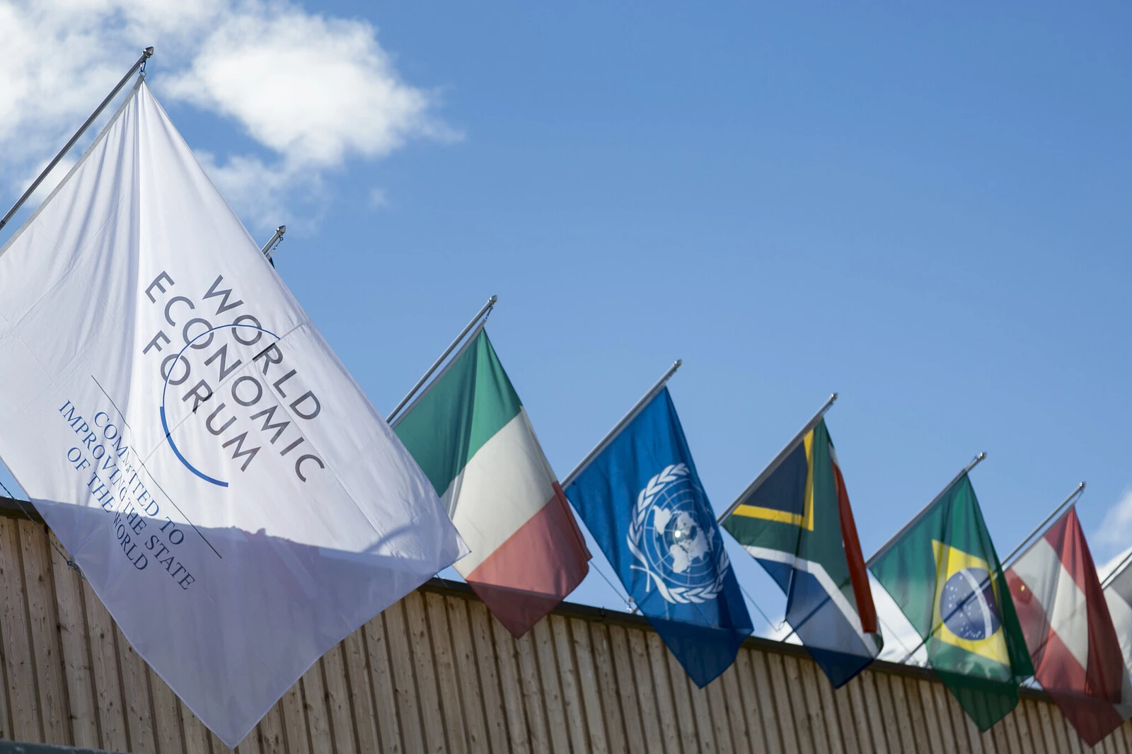 Globalna elita stiže u Davos: O čemu će pričati "ključni ljudi"