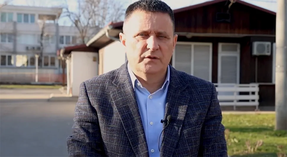 "DOSTA JE DISKRIMINACIJE I VRIJEĐANJA" Đajić: Penzionerima uplatiti novac, pa neka odluče kako će se voziti