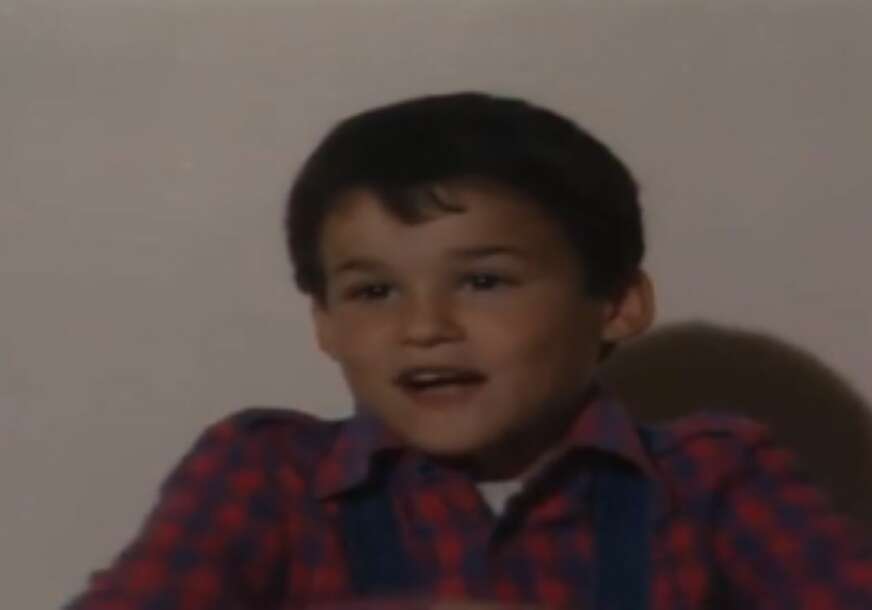 "Ja sam tebe puno volio, plakao sam za tobom" Dječaka majka ostavila u sirotištu, on joj je poslao poruku koja kida dušu (VIDEO)