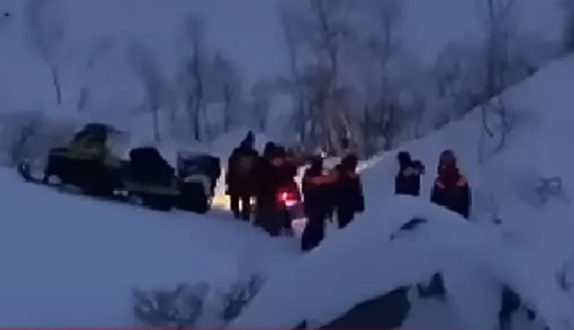 KAMERA ZABILJEŽILA UŽASAVAJUĆI TRENUTAK Ruski milioner poginuo na motornim sankama (VIDEO)