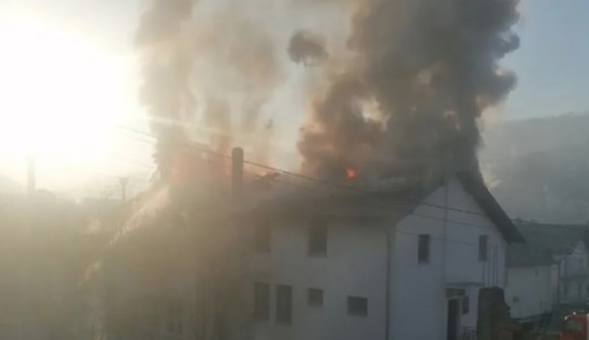 (FOTO) POŽAR U AMBULANTI U DOBOJU Neće raditi do daljnjeg