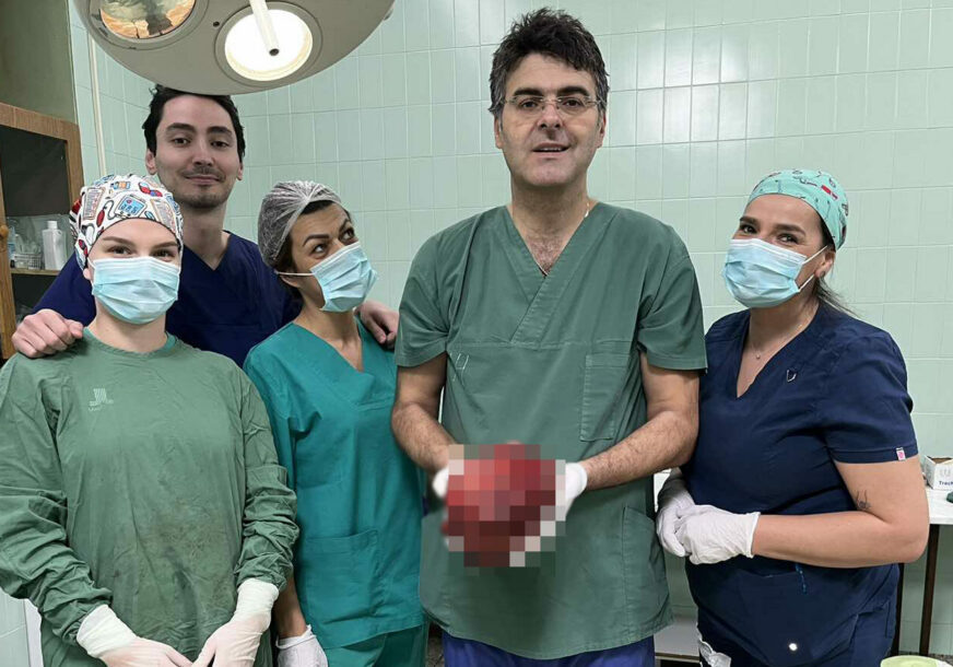 OPERACIJA TRAJALA ČETIRI SATA Hirurg iz Prijedora o jednom od najtežih slučajeva tumora: "Nisam mogao da vjerujem..."