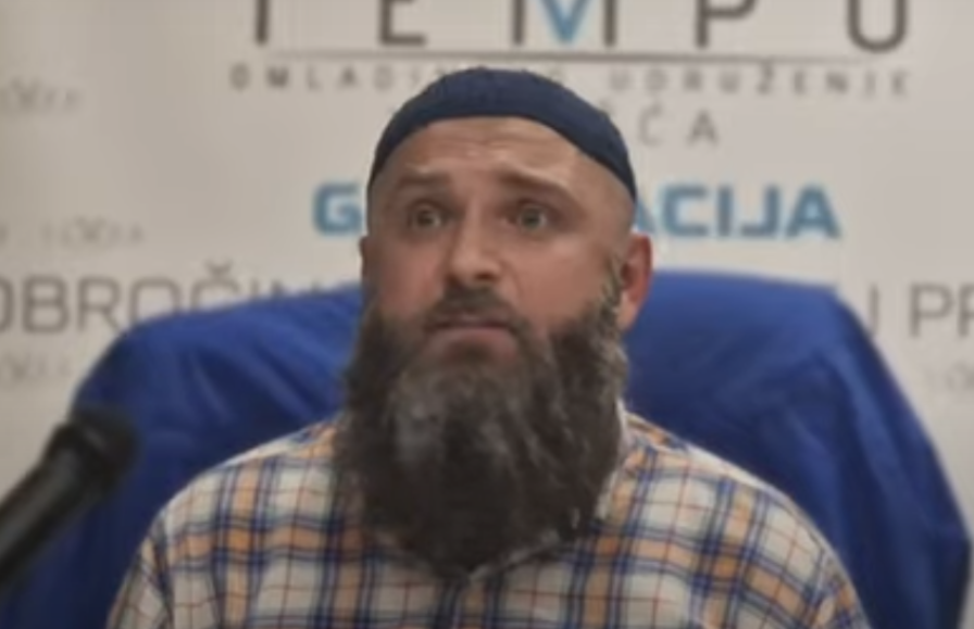 BOŠNJAČKI PROFESOR OTVORENO NAJAVLJUJE RAT: “Ja sam uvijek u pričeku kada ću morati s četnicima i sa ustašama da se ganjam” (VIDEO)