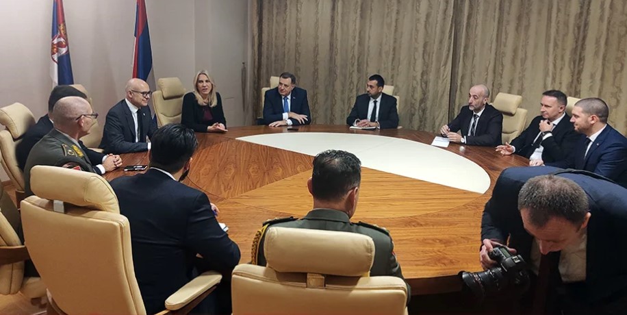 Cvijanovićeva i Dodik sa Vučevićem