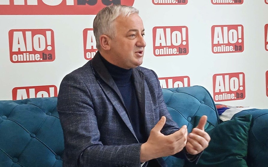 Borenović čestitao pravoslavnu Novu godinu: Neka nam 2024. donese što više uspjeha, stabilnosti i mira