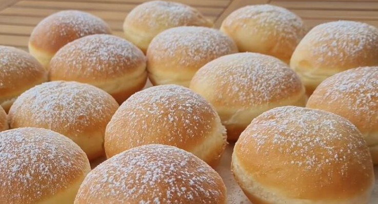 DOČEKAJTE SRPSKU NOVU GODINU KAO PRAVI PRAVOSLAVAC Recept za tradicionalne krofne u koje se danas stavlja zlatnik