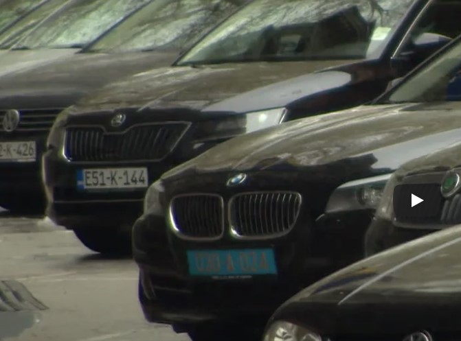 ZA LIJEČENJE DJECE 1,3 MILIONA Za nabavku službenih vozila u Srpskoj potrošeno 26 milona KM