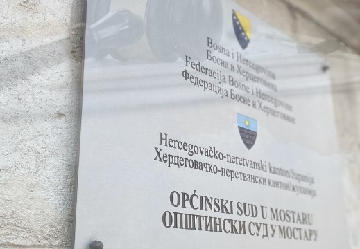 Zvao liniju za pomoć i opisivao zlostavljanje: Pedofilu iz Mostara produžen pritvor