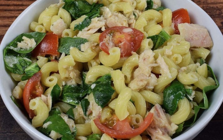 Salata sa tunjevinom i makaronima