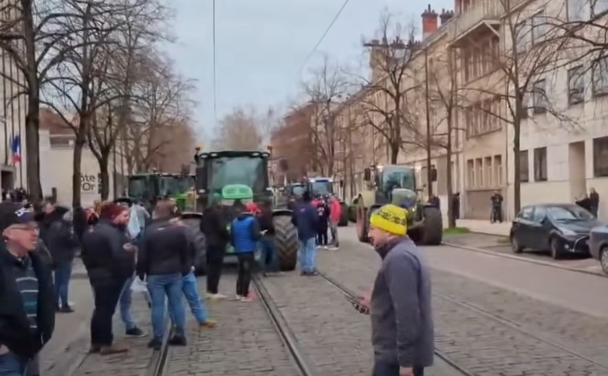 Masovni protesti u Francuskoj: Kontroverzni zakon diže građane na noge