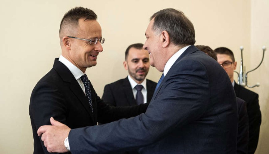 Mađarski ministar zbog magle, umjesto u Sarajevo, sletio u Banjaluku