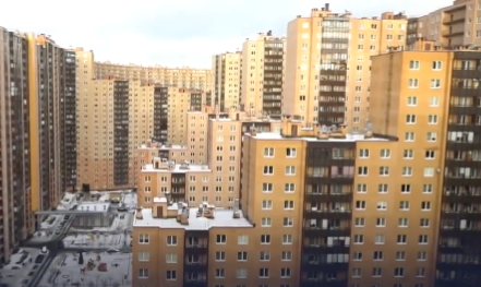 (VIDEO) "GRAD U GRADU" U ovoj zgradi živi preko 18.000 ljudi