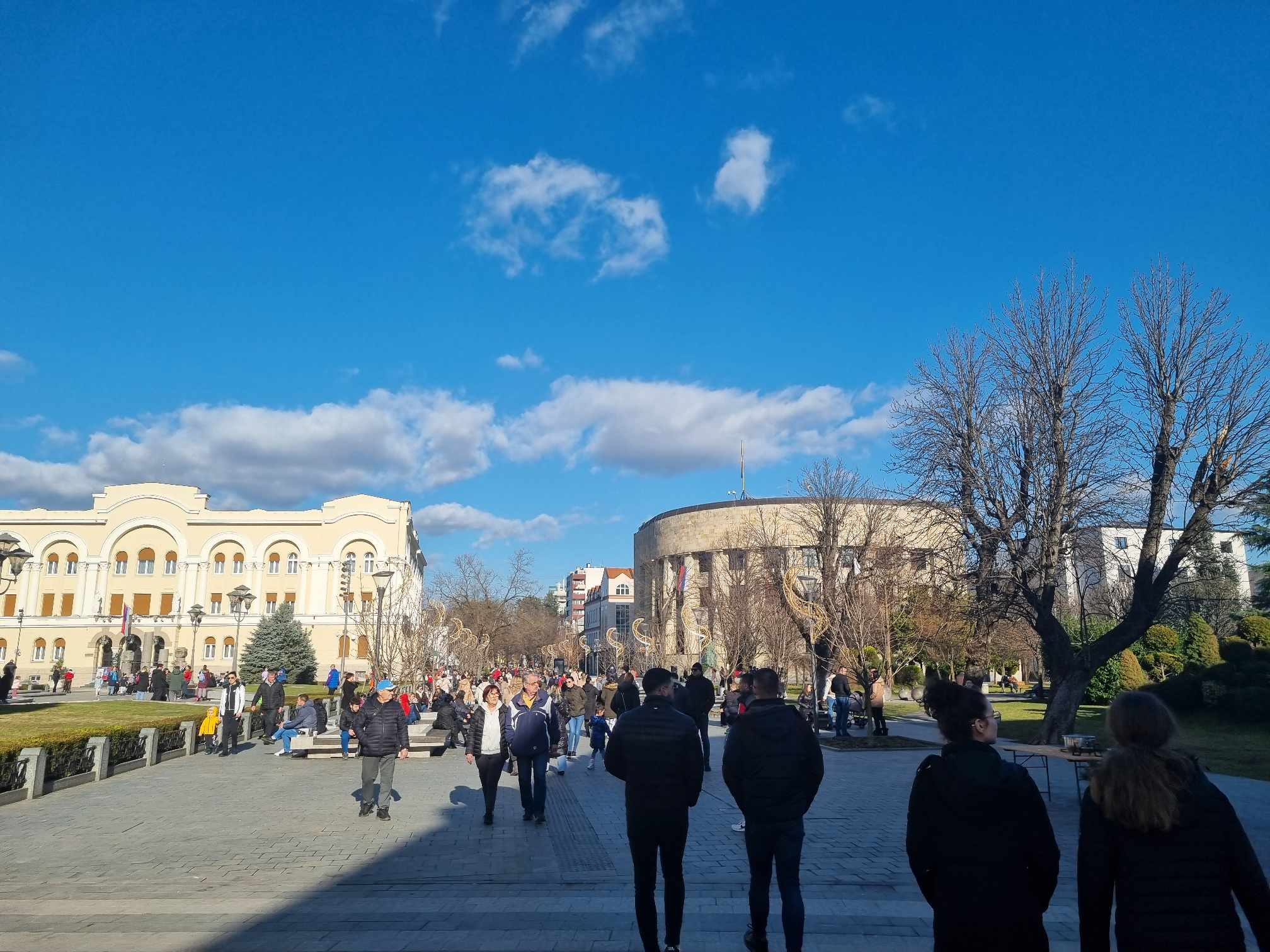 NEKA SU TOLIKO URNEBESNA DA ĆE VAS NASMIJATI DO SUZA Ovo su najneobičnija srpska prezimena