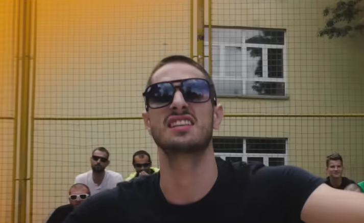 PRONAŠLA GA HOLANDSKA POLICIJA Reper Cunami kažnjen sa 934 evra: "Sve su ljudi sabrali, i dođemo im toliko"